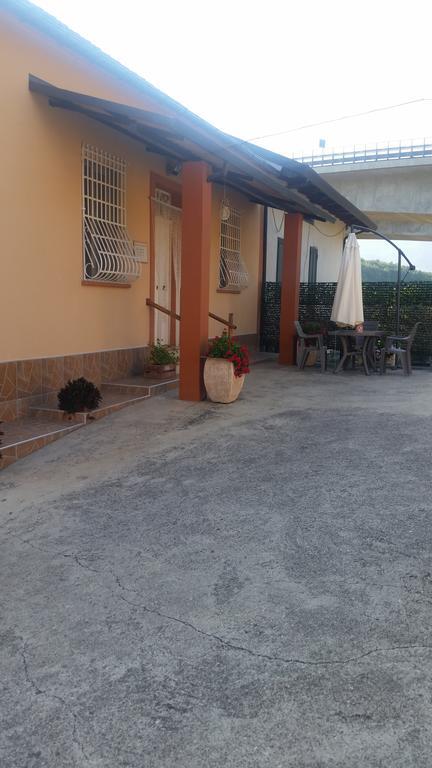 Bed and Breakfast La Casa Dei Nonni Campagna Exterior foto